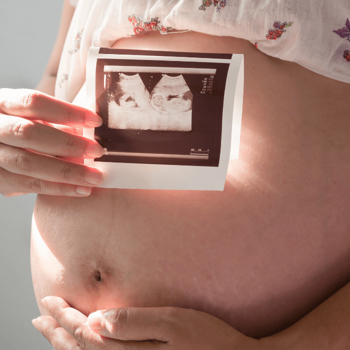 Eine Schilddrüsenüberfunktion kann den weiblichen Zyklus aus dem Gleichgewicht bringen